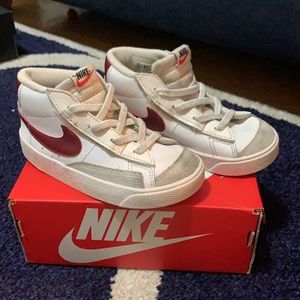 Nike Blazers Mid